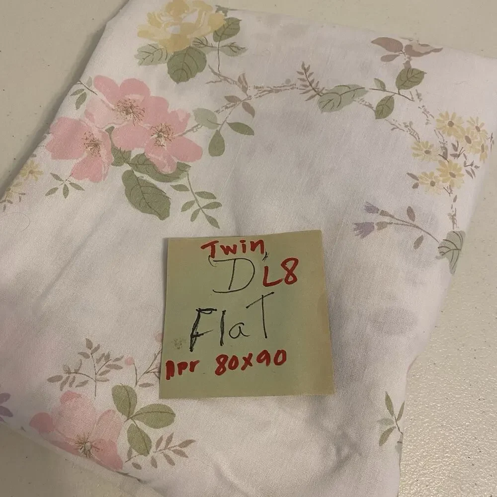 VTG Cotton Blend Twin Size Flat Sheet Floral Cottagecore Home Collection 80x90”